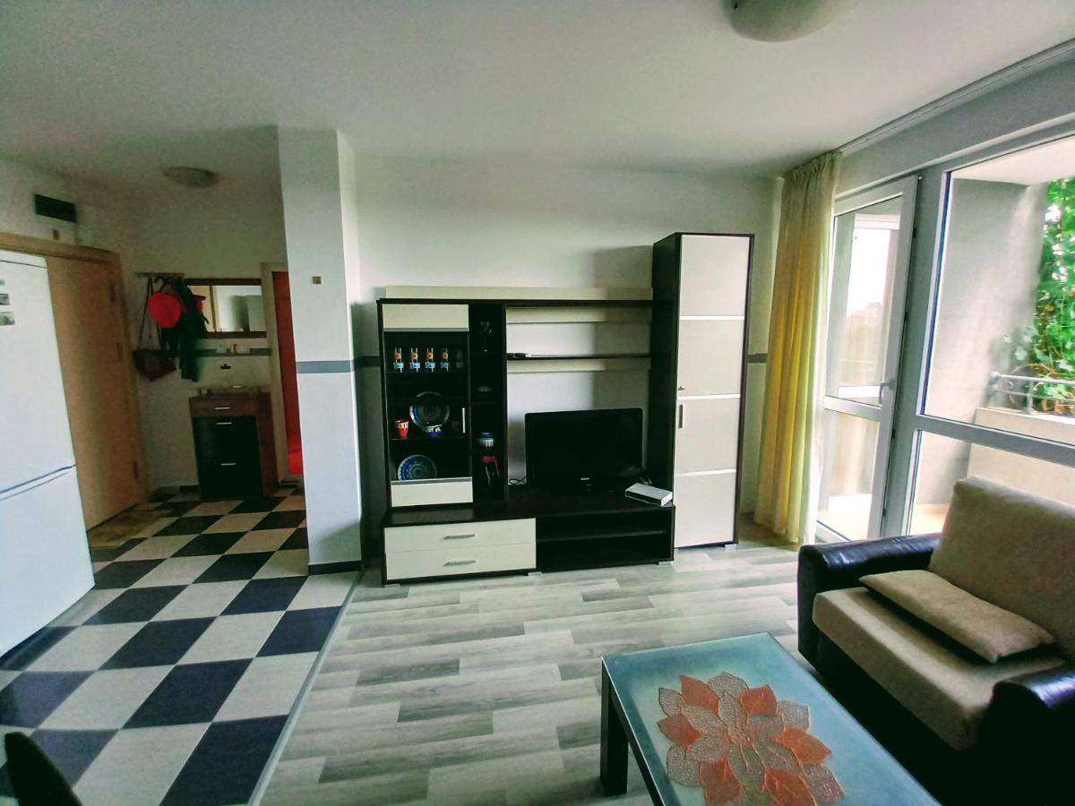 Seaview Apartment Butterfly Slăntjev Brjag Exteriör bild
