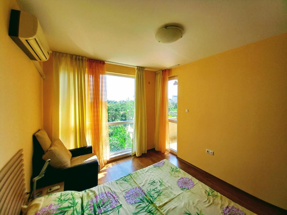 Seaview Apartment Butterfly Slăntjev Brjag Exteriör bild