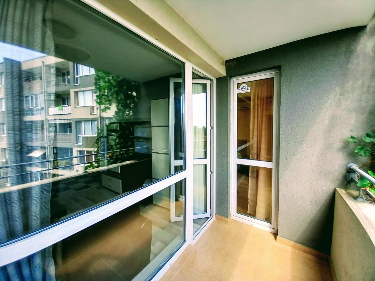 Seaview Apartment Butterfly Slăntjev Brjag Exteriör bild